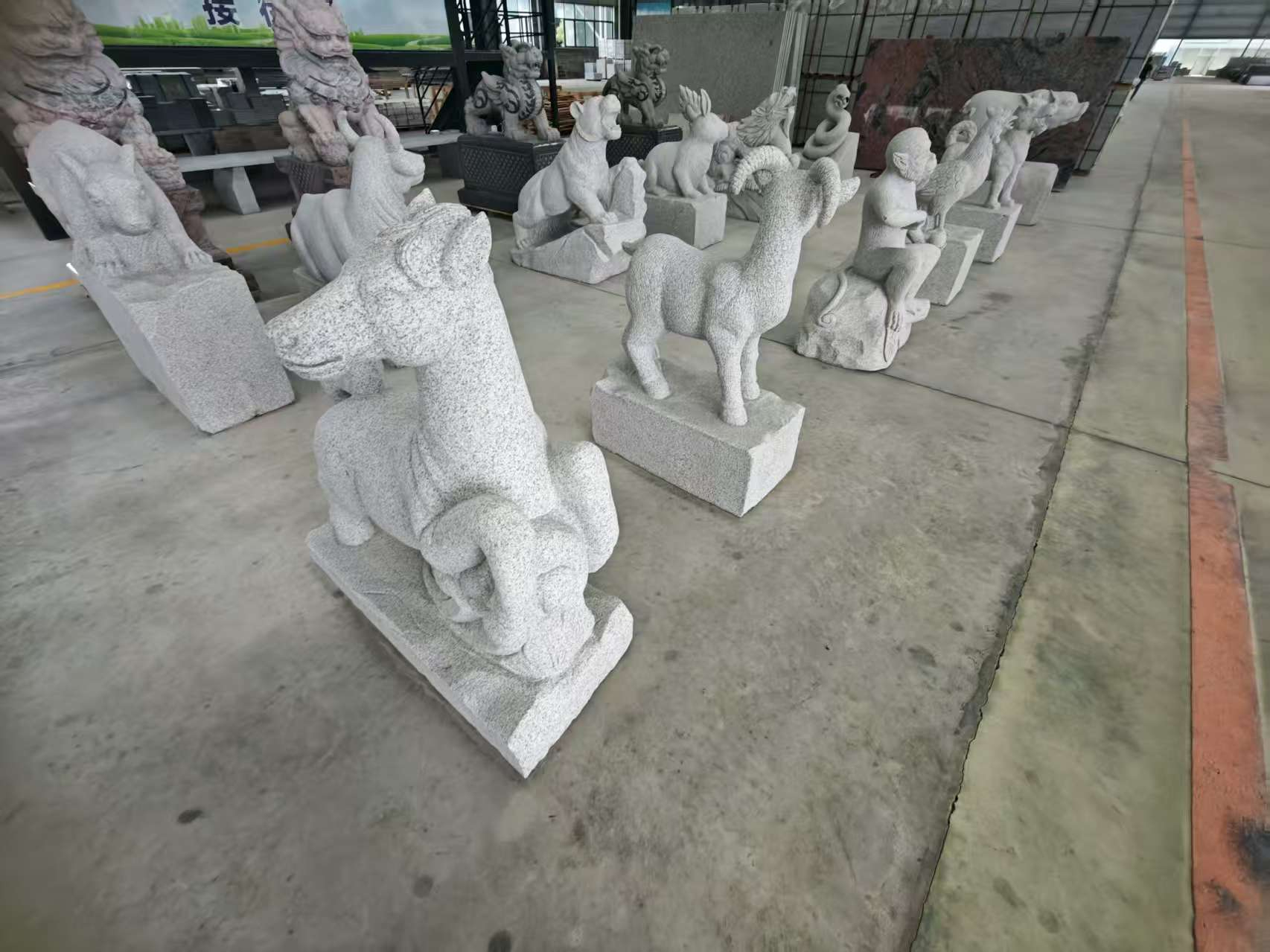 武汉芝麻白雕刻 十二生肖 异形雕刻