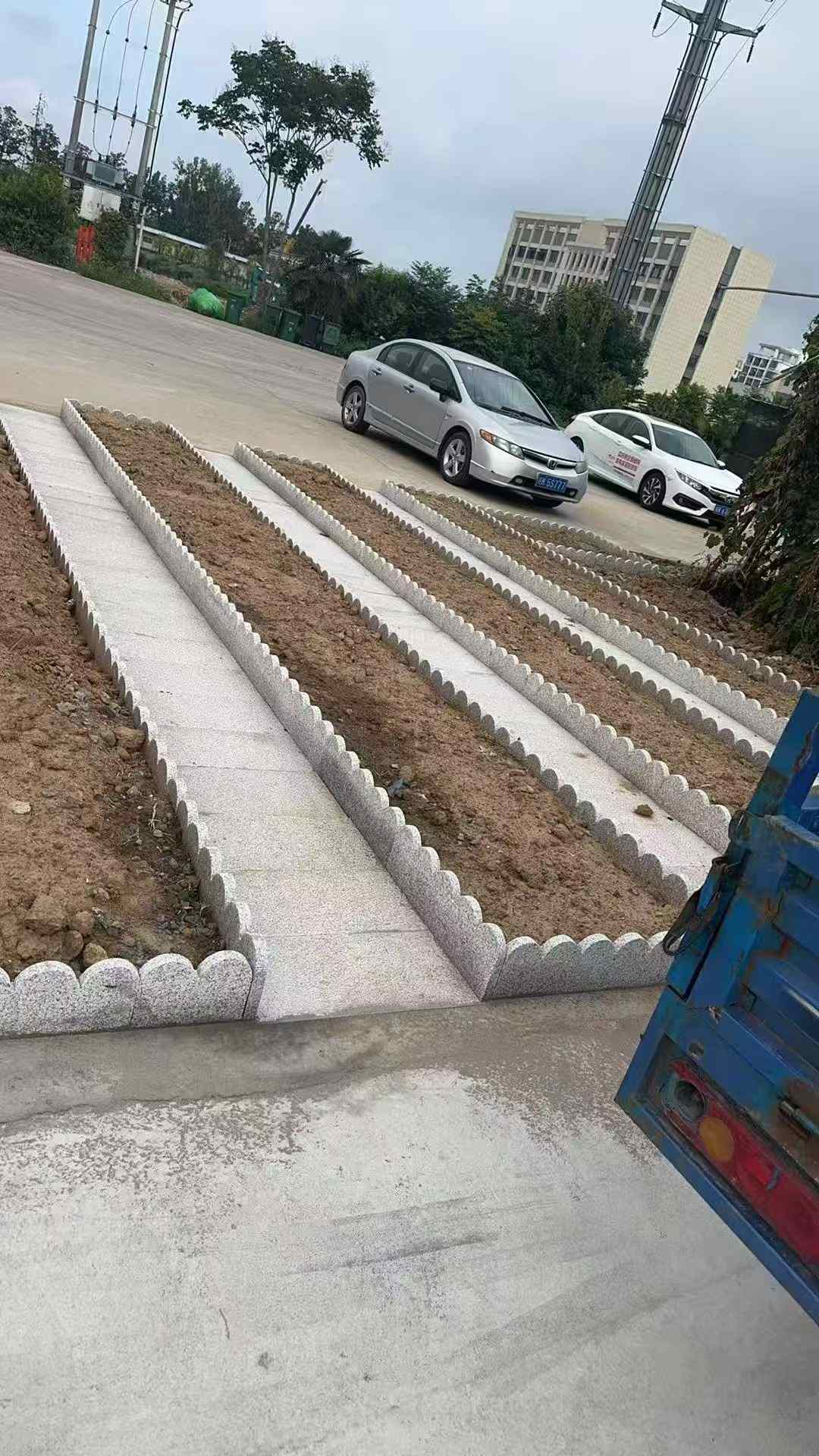 武汉芝麻白花边石