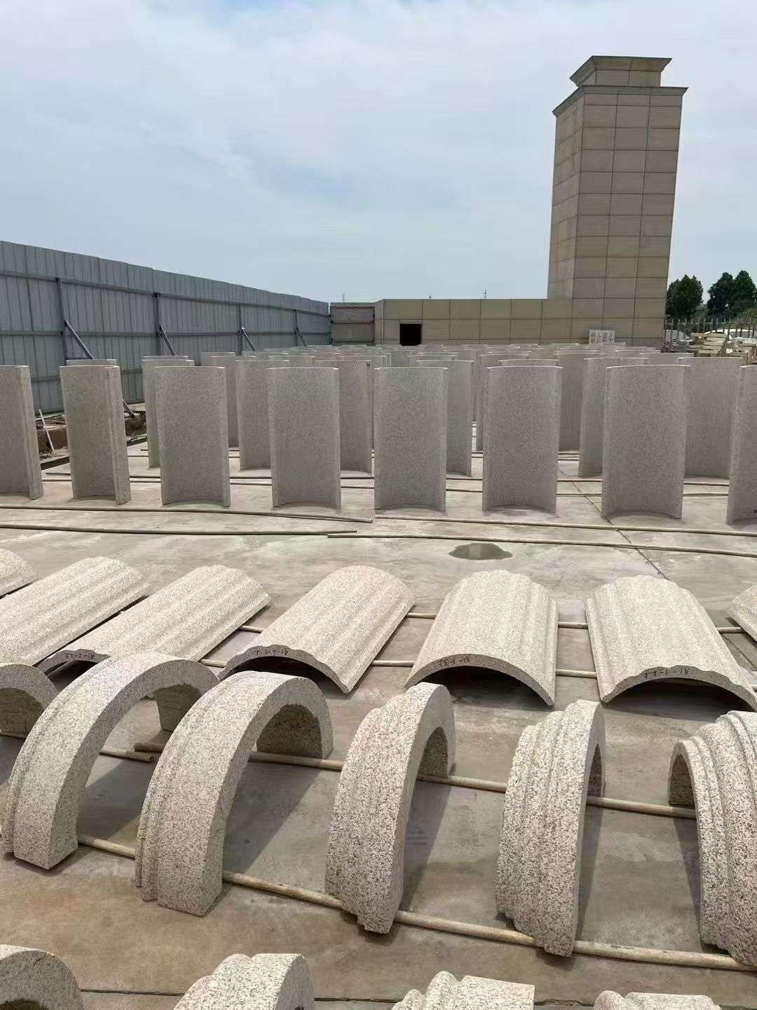 武汉黄金麻别墅柱皮 异形 线条定制